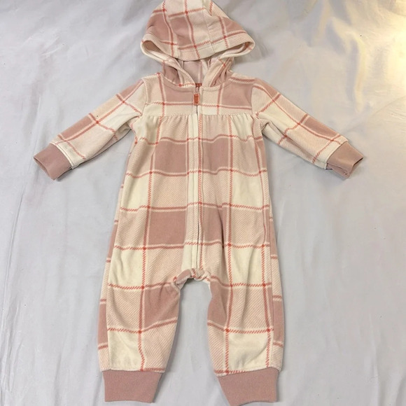 Carter's - long sleeve hooded sleeper/romper/jumpsuit/one piece. Size 6 months - Picture 1 of 4